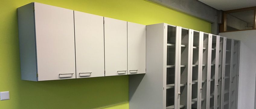 Armoires de INNLAB - fournisseur d'équipements de laboratoire sur mesure et décorateur intérieur de Allschwil, Rodersdorf et Bâle