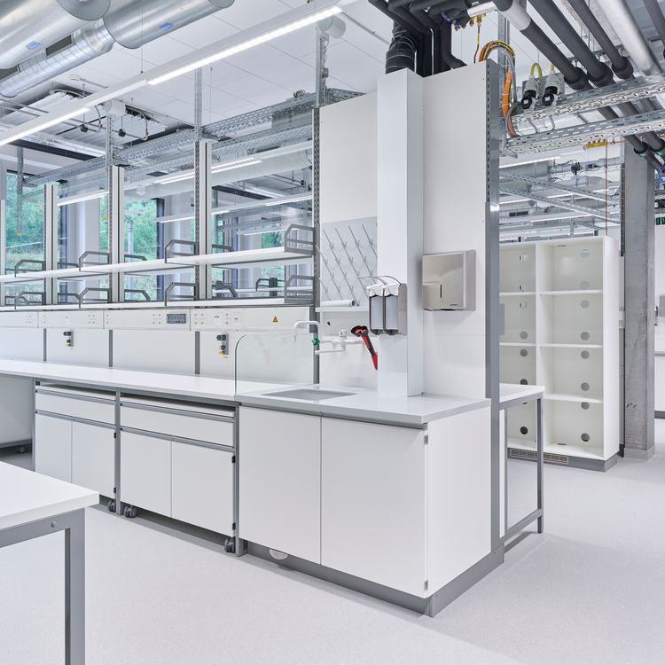 Laboreinrichtung Universität Zürich Irchel