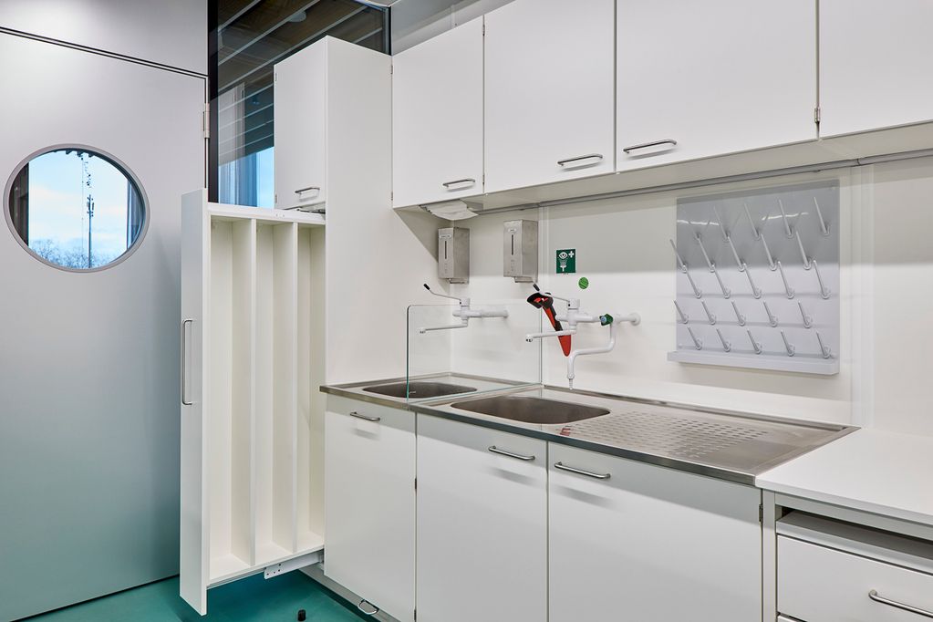Références de INNLAB - fournisseur d'équipements de laboratoire sur mesure et décorateur intérieur de Allschwil, Rodersdorf et Bâle
