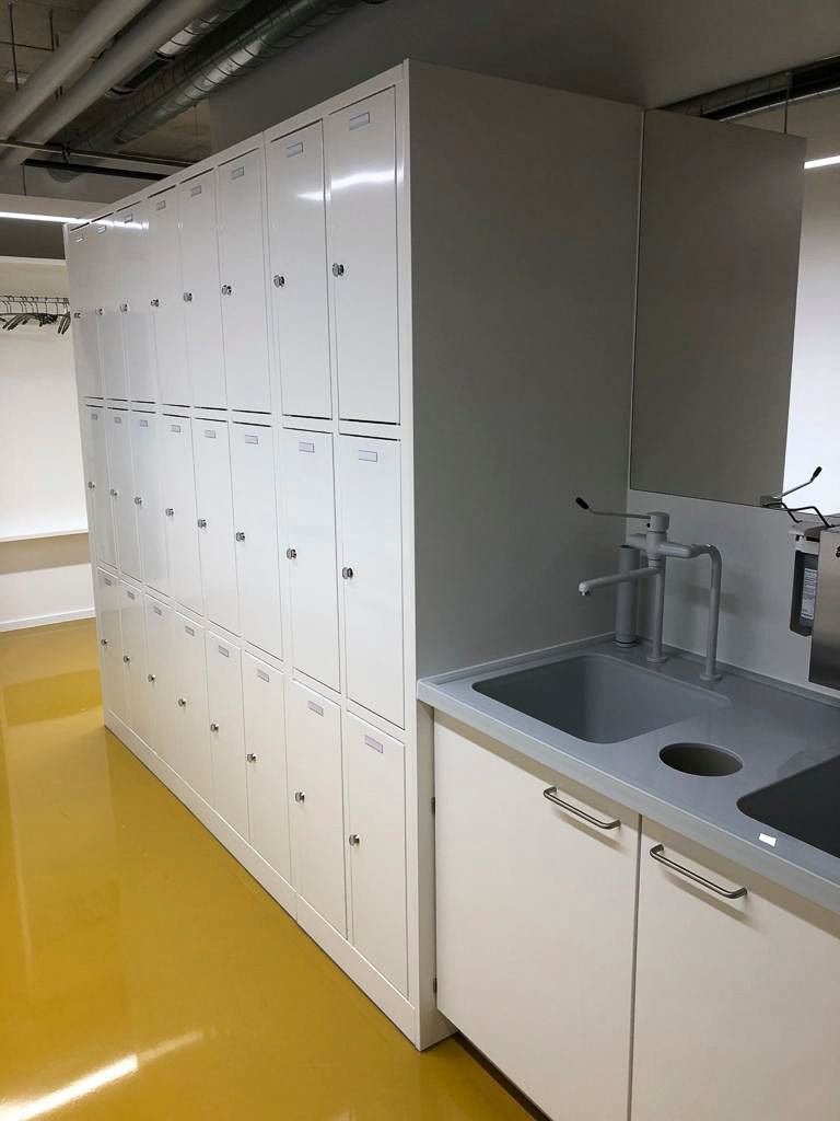 Système de rinçage de INNLAB - fournisseur d'équipements de laboratoire sur mesure et décorateur intérieur de Allschwil, Rodersdorf et Bâle