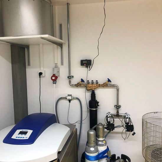 Sanitaire de INNLAB - fournisseur d'équipements de laboratoire sur mesure et décorateur intérieur de Allschwil, Rodersdorf et Bâle