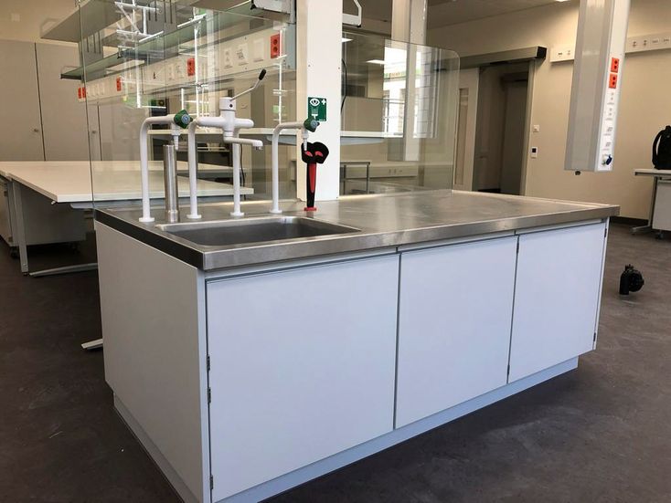 Sanitär von INNLAB - Labor- und Inneneinrichter nach Mass aus Allschwil, Rodersdorf und Basel