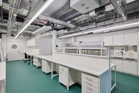 Sanitaire de INNLAB - fournisseur d'équipements de laboratoire sur mesure et décorateur intérieur de Allschwil, Rodersdorf et Bâle