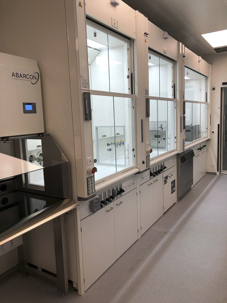 Sorbonnes/ hottes de laboratoire de INNLAB - fournisseur d'équipements de laboratoire sur mesure et décorateur intérieur de Allschwil, Rodersdorf et Bâle