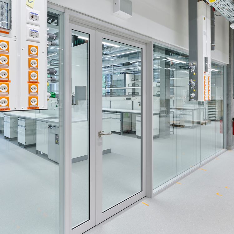 Laboreinrichtung Universität Zürich Irchel