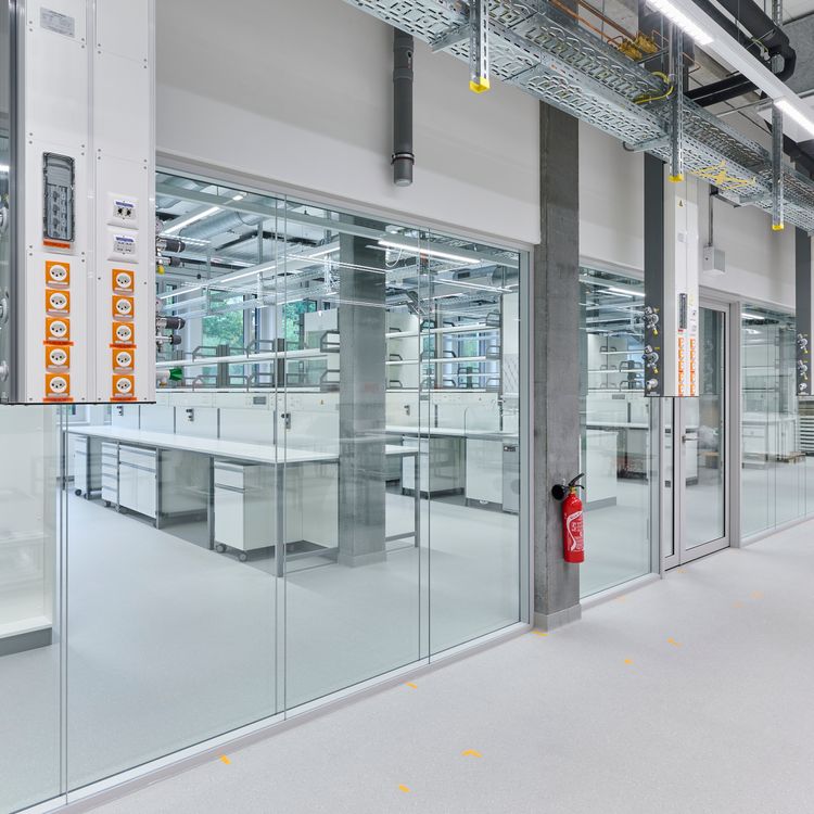 Laboreinrichtung Universität Zürich Irchel