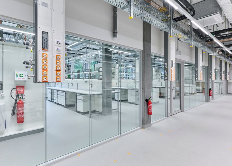 Laboreinrichtung Universität Zürich Irchel